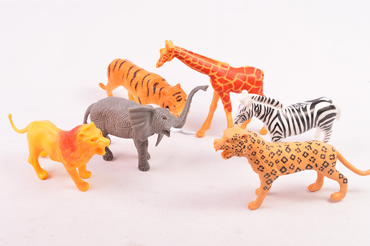 JUGUETES POR PRECIO: SET 6 ANIMALES ANIMAL WORLD (1747) (LU)